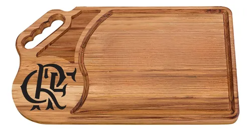 Tábua de corte de madeira com escudo do Flamengo